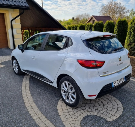 Renault Clio cena 31500 przebieg: 67000, rok produkcji 2017 z Jarosław małe 56